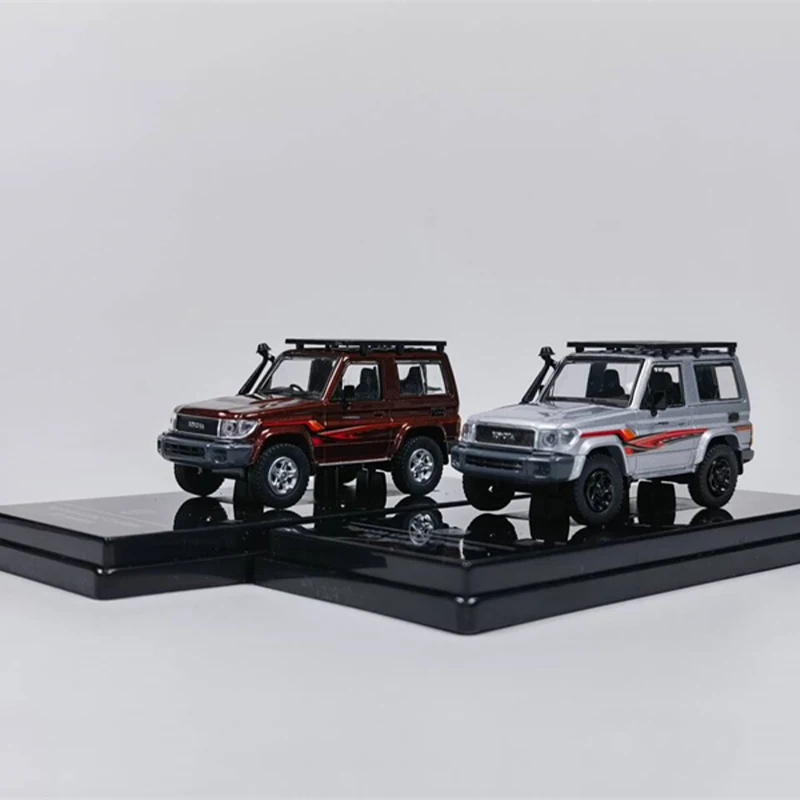 

Литье под давлением в масштабе 1:64, модель автомобиля Toyota Land Cruiser Lc71 2014 из сплава, коллекционная сувенирная модель, подарок, статическое металлическое украшение