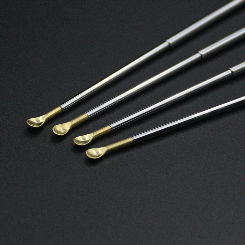Colher de orelha de latão escalável criativa, removedor de cera de ouvido, curette portátil, mini ferramenta de limpeza de orelha com chaveiro pingente reutilizável