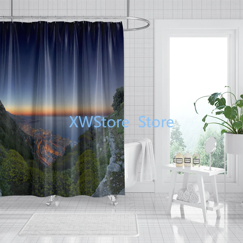 

A Luxurious and Mysterious Shower Curtain Adds An Artistic Atmosphere To The Bathroom