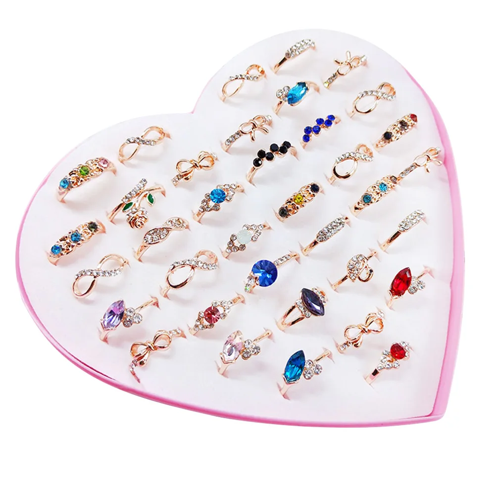 

Rhinestone Ring Women Fashion Girls Rings Cute Lovely Costume Accessory Chic Jewelry Collection Prom Party Gift