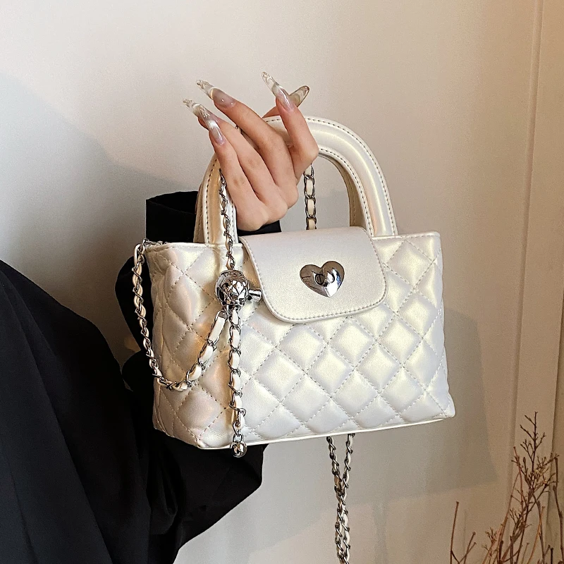

Temperament Lock Handbag For Women 2025 Spring New Fashionable Chain Bag with High Quality Texture Single Shoulder Crossbody Bag