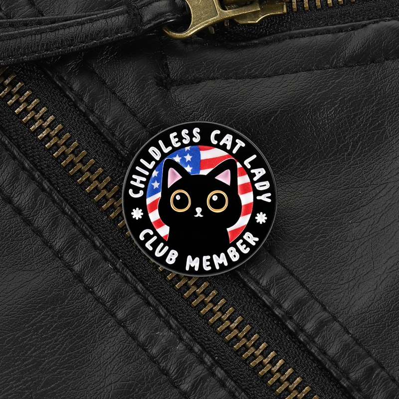 Cat Mom Club Pin Childless Cat Lady Brooch with Patriotic Background Accessory for Daily Wear Whimsical Pet Owner Style