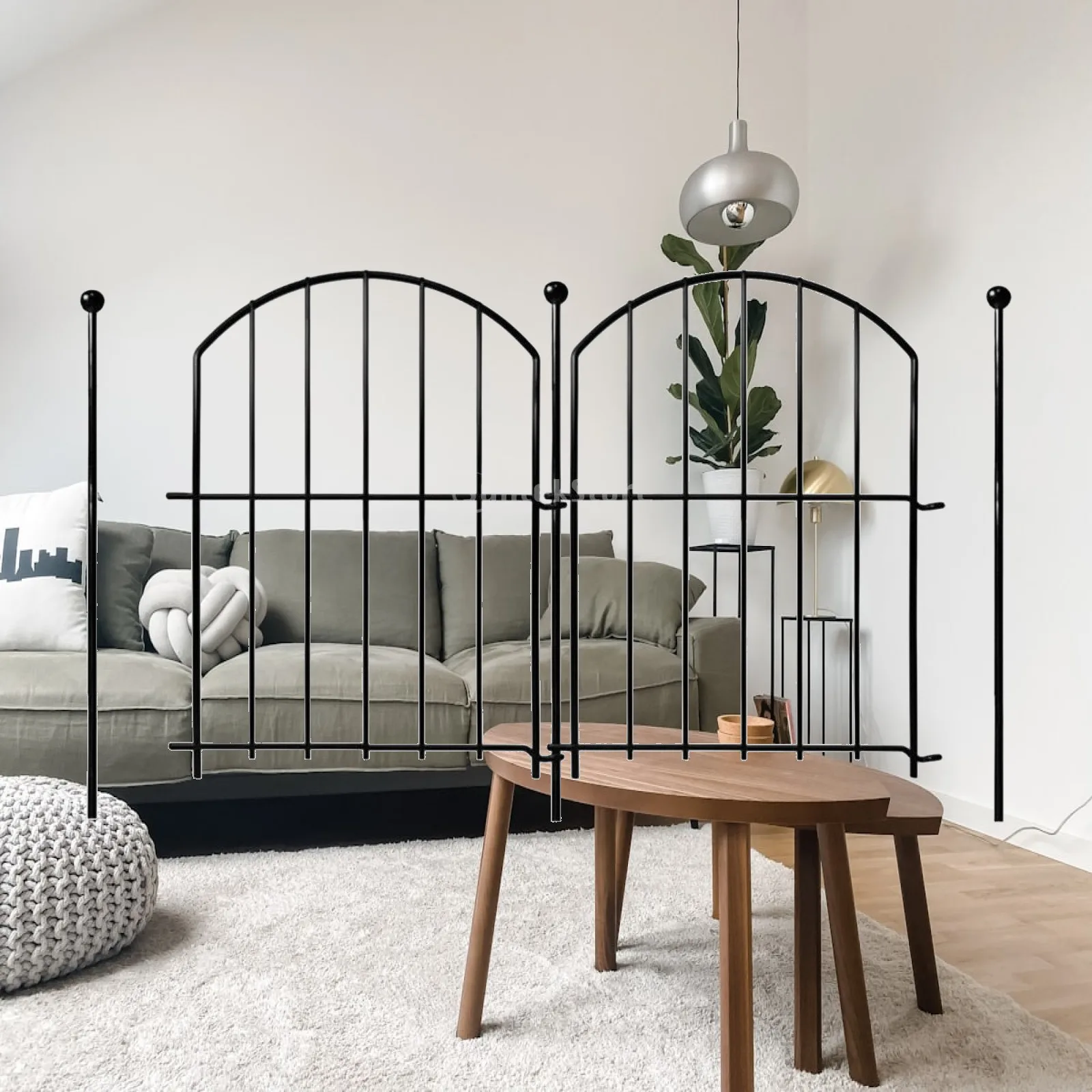 Iron Fence Barrier Metal Garden Fencing Panels Sturdy Rustproof Arched Top Flexible Layout for Yard Patio Animal Barrier