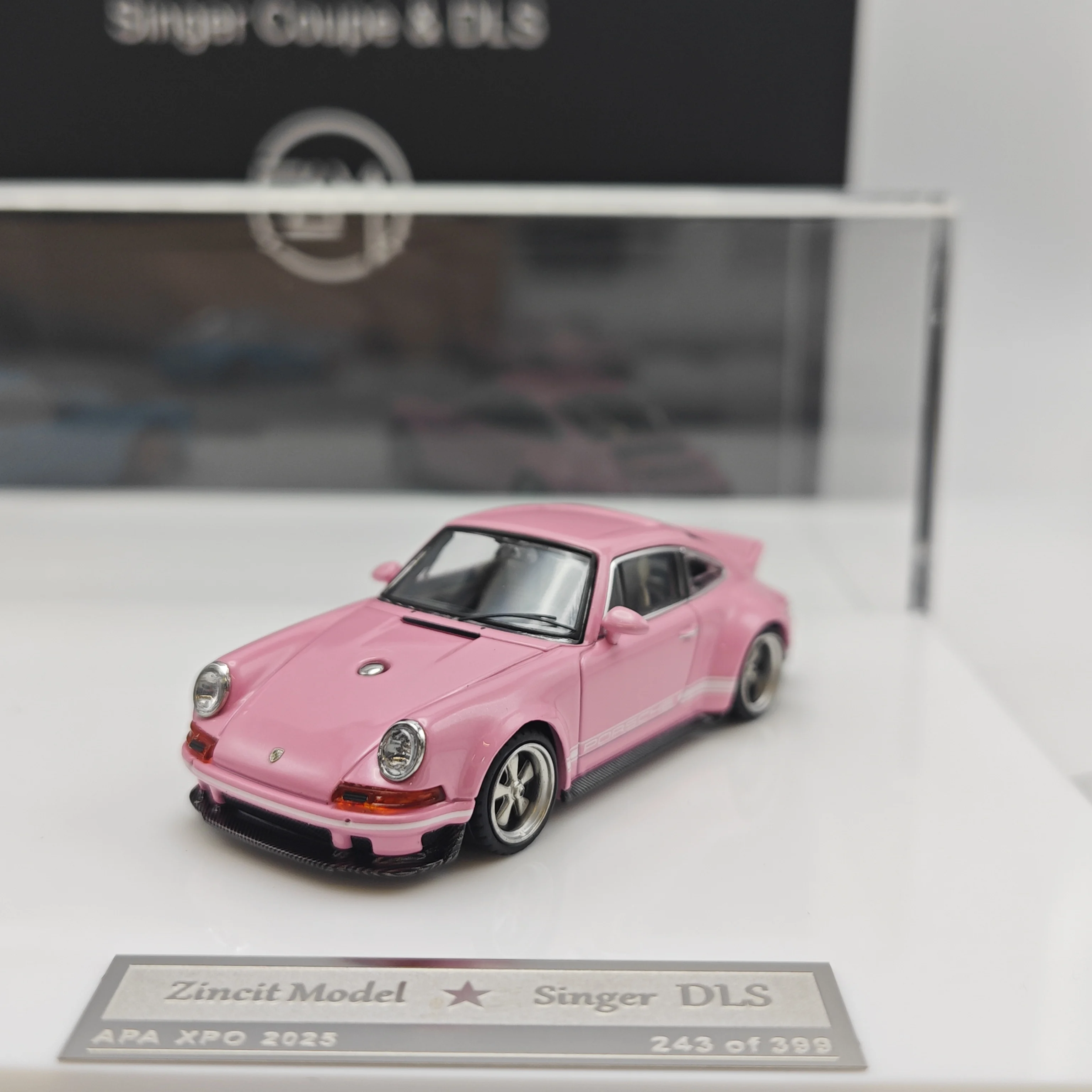 Zincit Model 1/64 Singer DLS Set APAxpo Metalowy Model Pojazdu z Odlewu Ciśnieniowego, Kolekcja, Prezent dla Chłopca na Boże Narodzenie