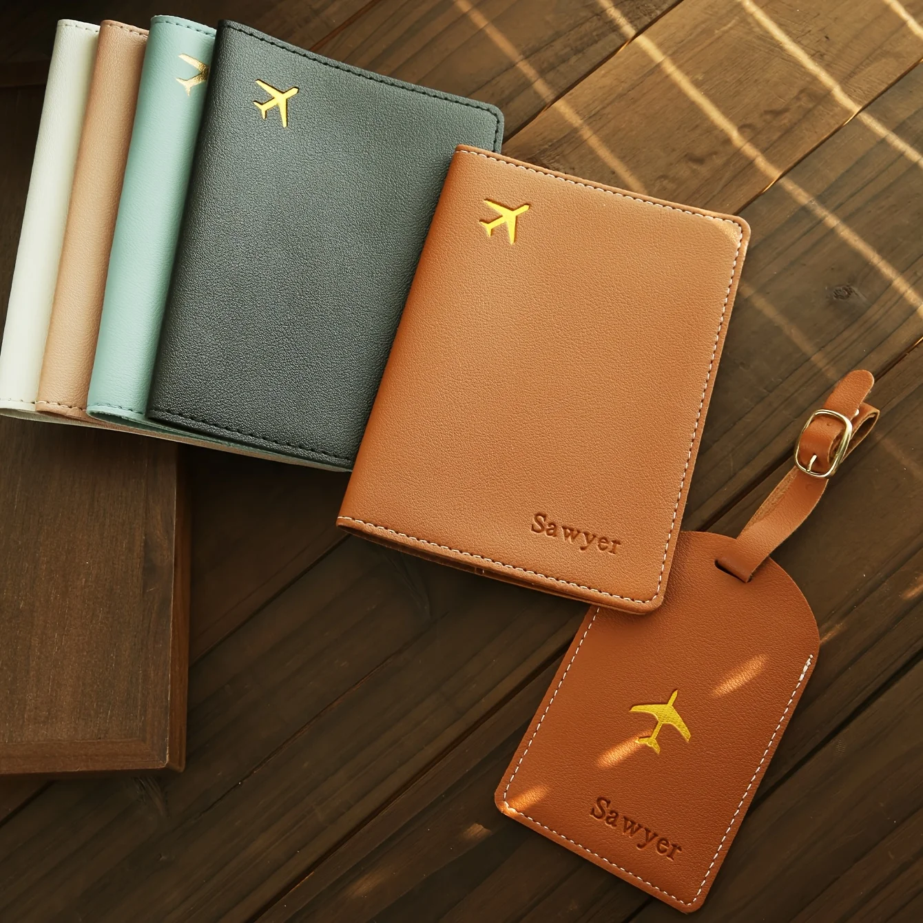 Porta passaporto personalizzato in pelle artificiale Nome personalizzato Etichetta per bagagli leggera pieghevole Ideale per gite e regali di viaggio