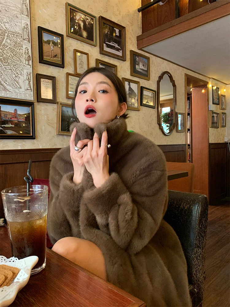 Women's Fur Coat Winter Warm Inteated Leather And Fur Jaet Small Size Friendly Faionable Long Sve Korean Sle