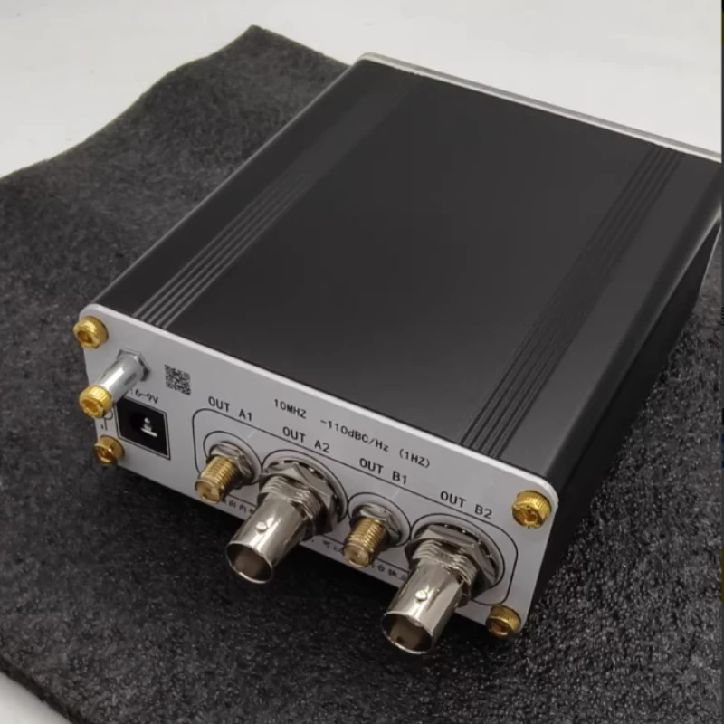 Ultra-low phase slot noise constant temperature clock ocxo 10mhz dual-channel four-port square wave isolation output
