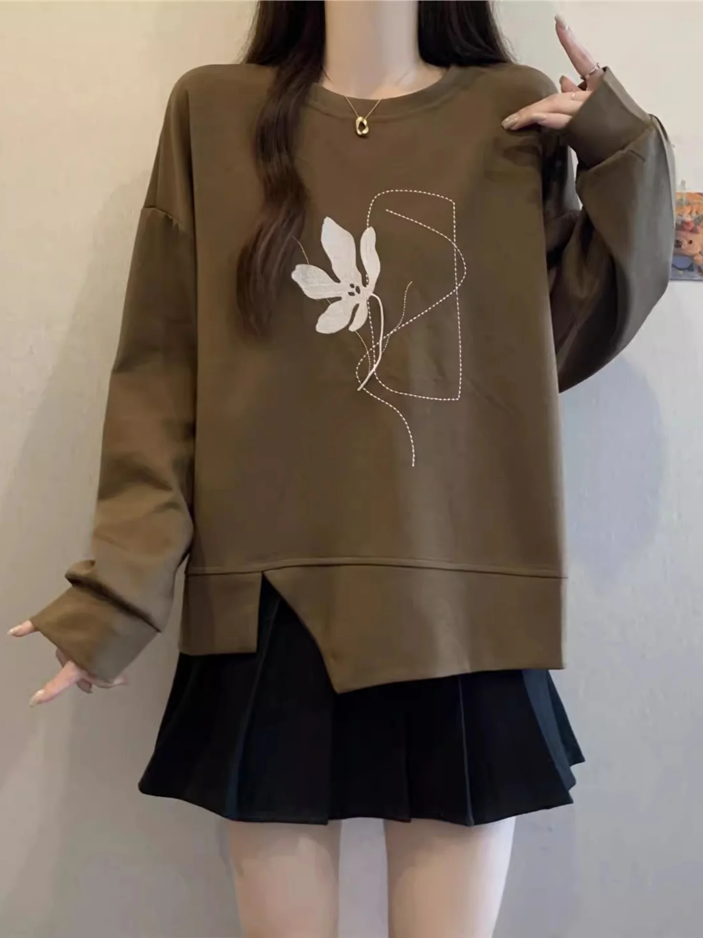 

Стильная женская толстовка с цветочным принтом и эффектом омоложения, больших размеров, осенне-зимняя, асимметричная, в корейском стиле, с длинными рукавами и круглым вырезом