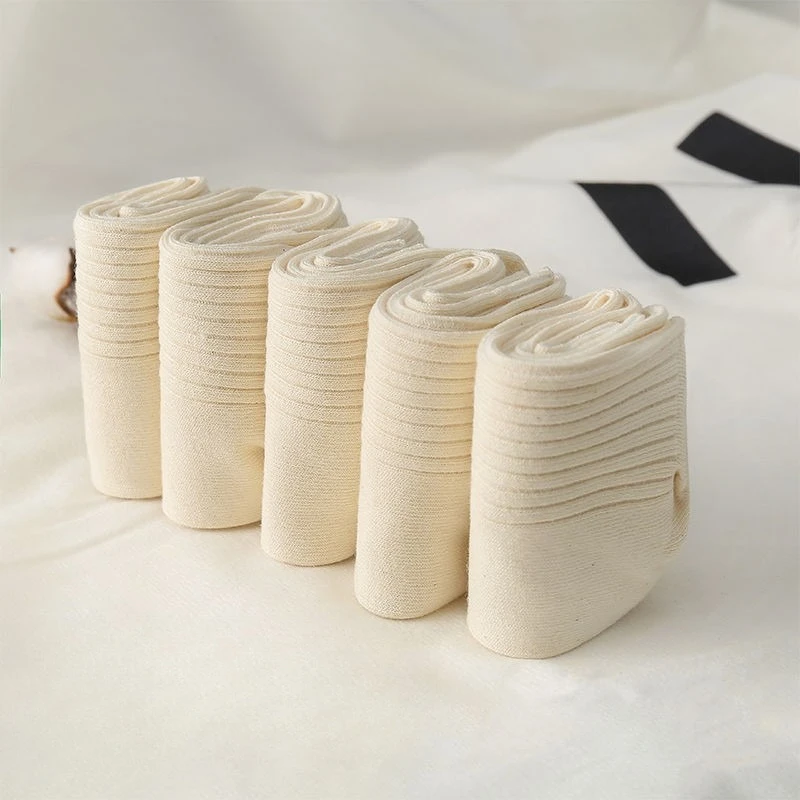 Calzini in cotone per uomo e donna in paia di metà polpaccio pettinati color bianco sporco e crema Versatili per le tendenze primaverili e autunnali