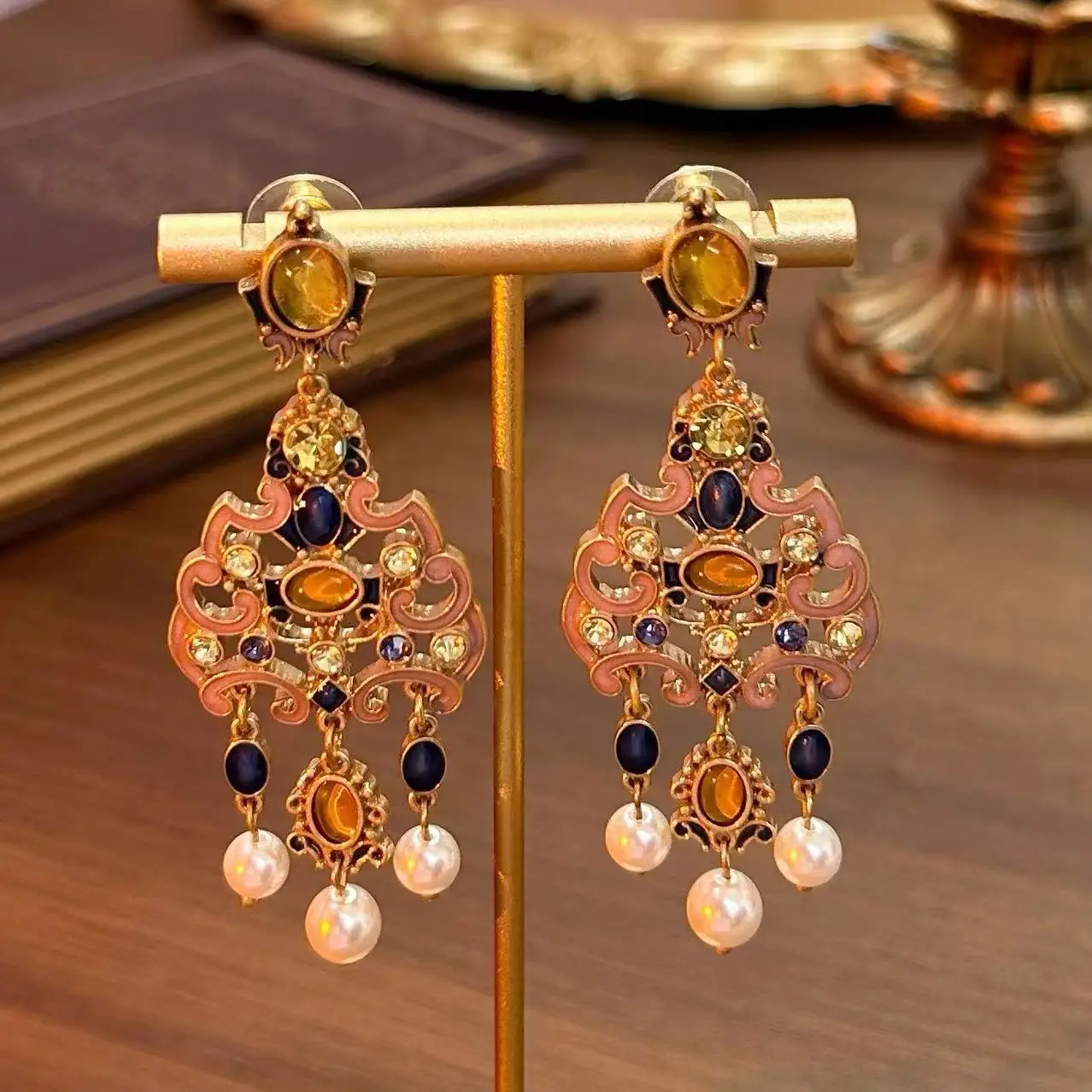 European and American vintage fringe pearl hollow earrings
