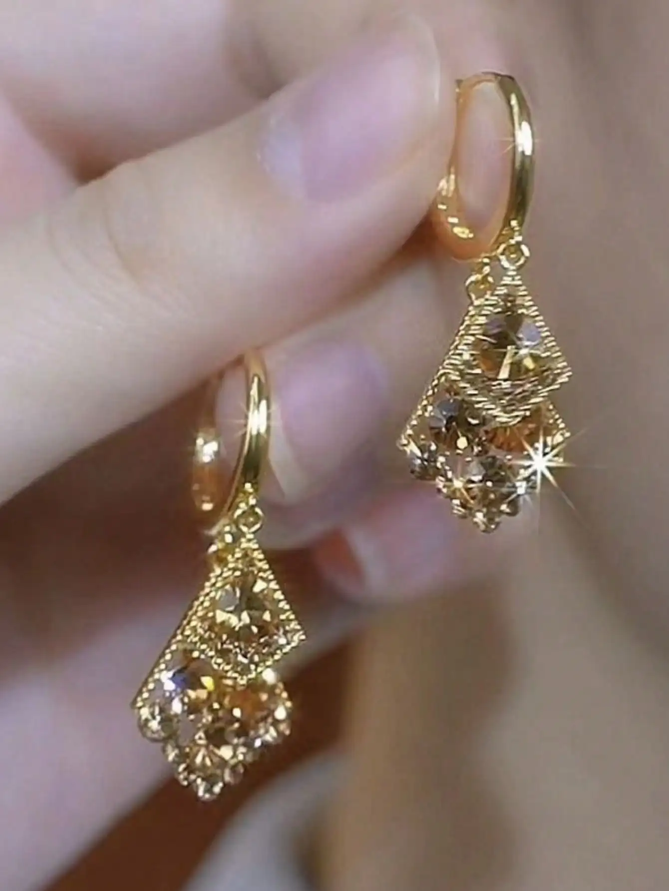 Thumbnail 2 - #50 Highest Rated Gold Earrings to Buy in 2026