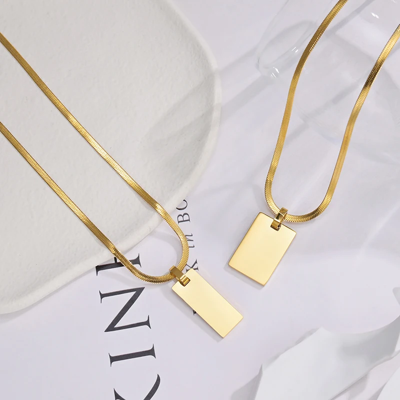 Letdiffery Engraved Photo Necklace Stainless Steel Personalized Letter Name Square Pendant Gold Color Jewerly for Women Gitfs