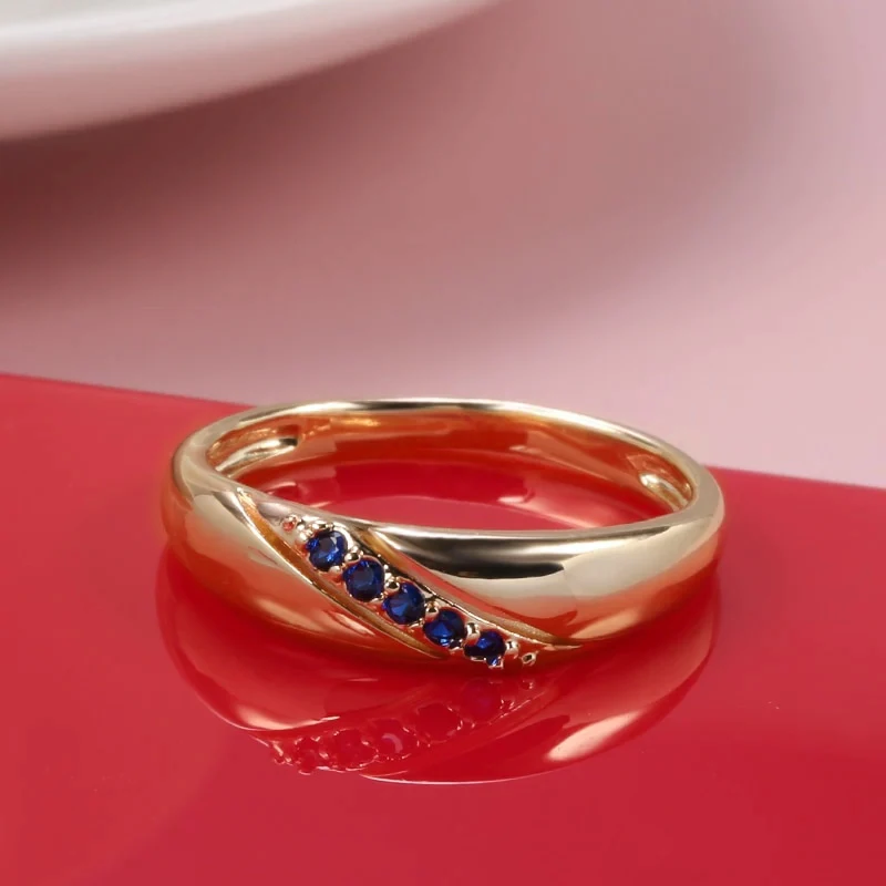 Huitan Simple Smooth Gold Color Rings for Women Inlaid Blue Cubic Zirconia Luxury Trendy Wedding Engagement Rings Lady Jewelry