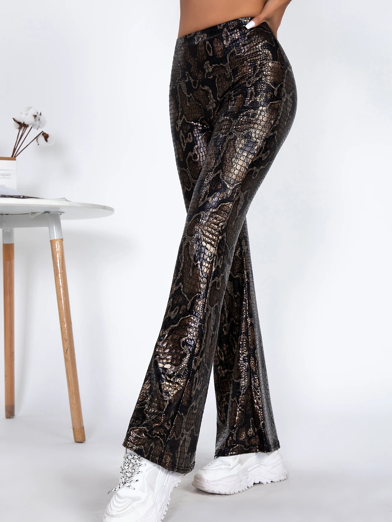 Europe And The United States Hot Snake Print Hot Flare Pants New High-waisted Slim Sexy Pants Fashion Micro Speaker Leggings