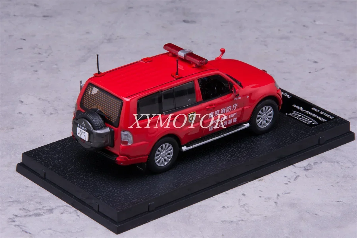 Sunstar 1/43 For Mitsubishi PAJERO SUV Hong Kong Tokyo Fire engine Diecast Model Car Toys Gifts Hobby Display Collection