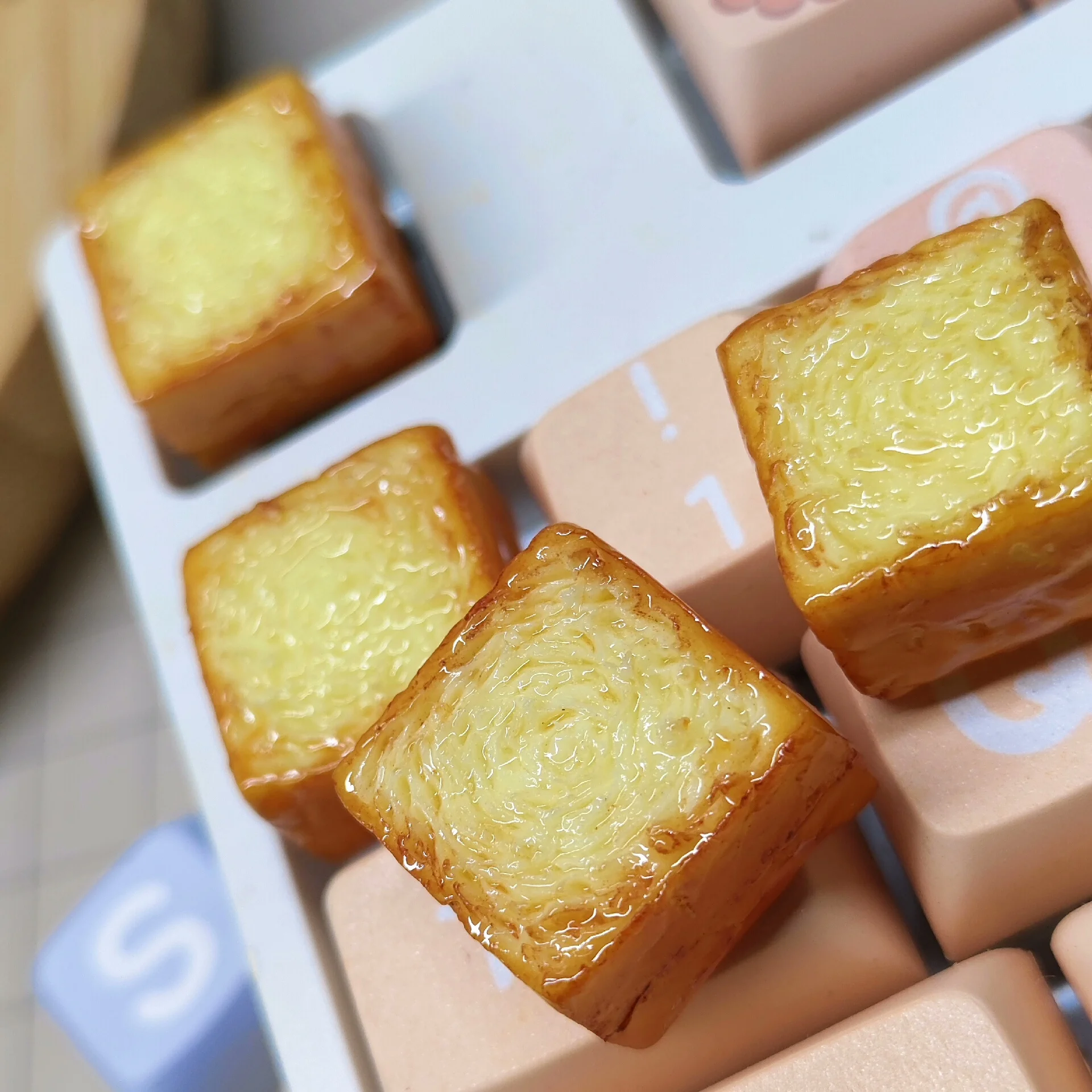 Custom Thick-Cut Toast Keycaps, Chunky High Profile Artisan Caps, Cute Foodie Aesthetic DIY Mechanical Gift