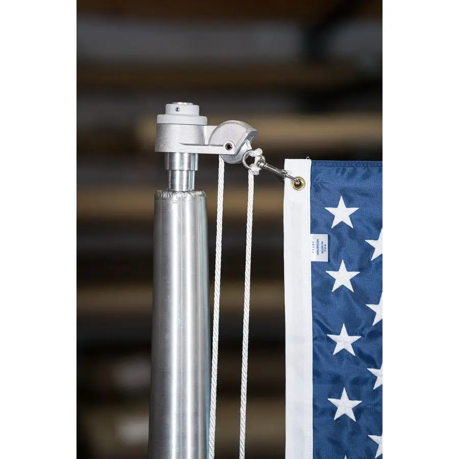 External Halyard Hd…