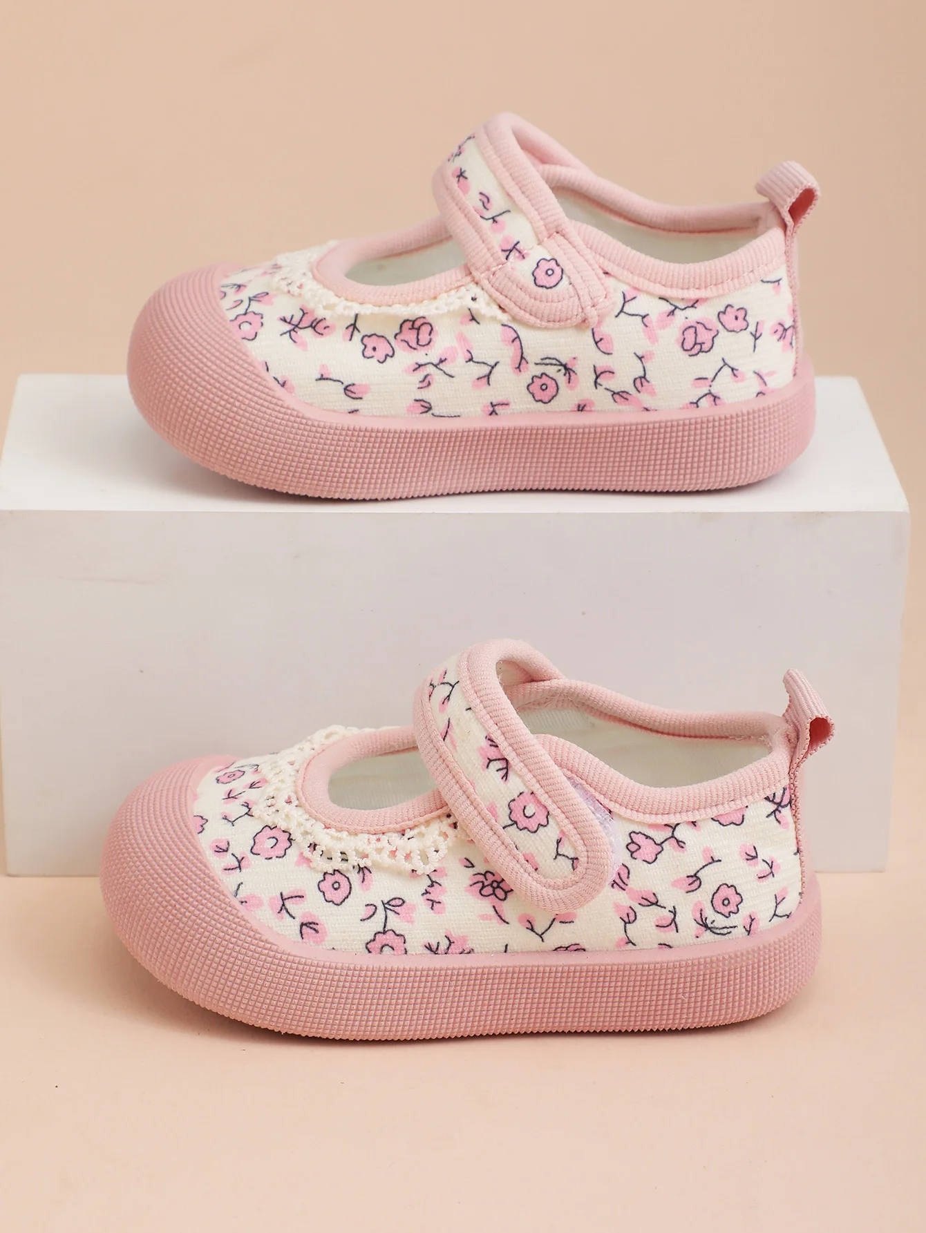

Girls' Princess Shoes 2025 Spring and Autumn New Children's Canvas Shoes Fresh Style Baby Girl Velcro Walking Shoes