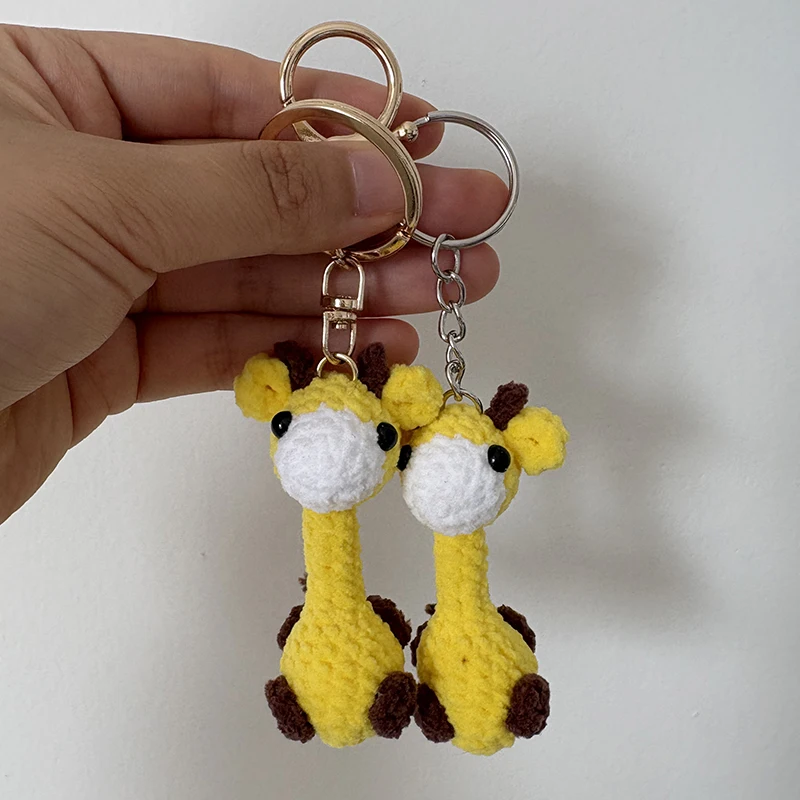 Llavero de jirafa de ganchillo hecho a mano: dije de bolsa de Amigurumi animal 3D, decoración de guardería de safari, accesorios de mochila para niños, regalo único