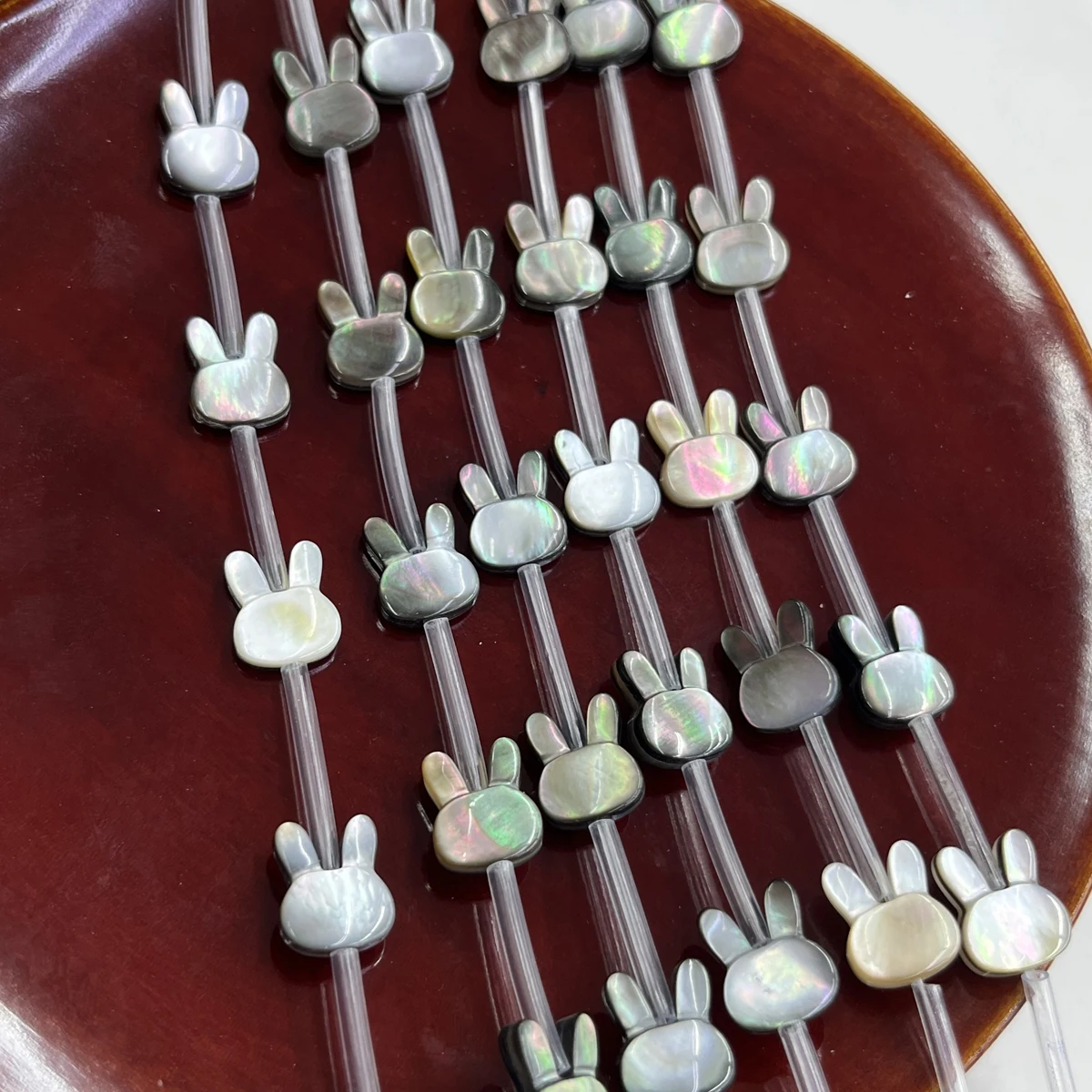 

7x9mm Cute Natural Freshwater Shell Rabbit Head Bead Black White Jewelry Making DIY Necklace Bracelet Earrings Accessory Wedding