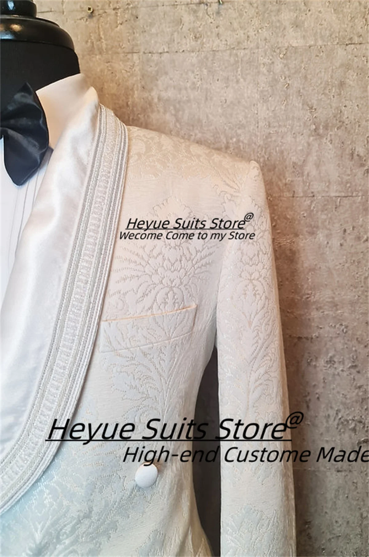 Luxuly Hand Embroidered White Damask Print Silk Jacquard Double Breasted Groom Wedding Tuxedos 2 Pcs Sets Elegant Costume Homme