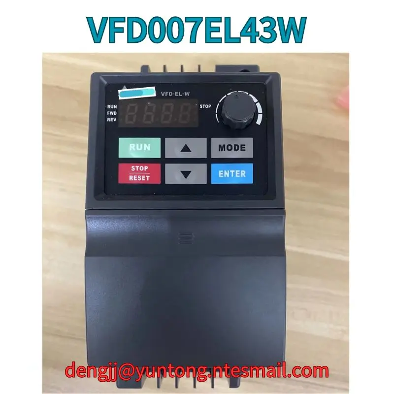 New Frequency converter 0.75KW VFD007EL43W Fast Shipping