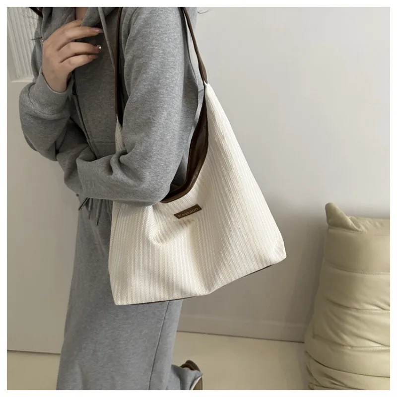 Commuter Luxury Brand Shoulder Bag Women Fashion Rhombic Canvas Shoulder Bag Large Capacity Class Underarm Tote Shoulder Bag