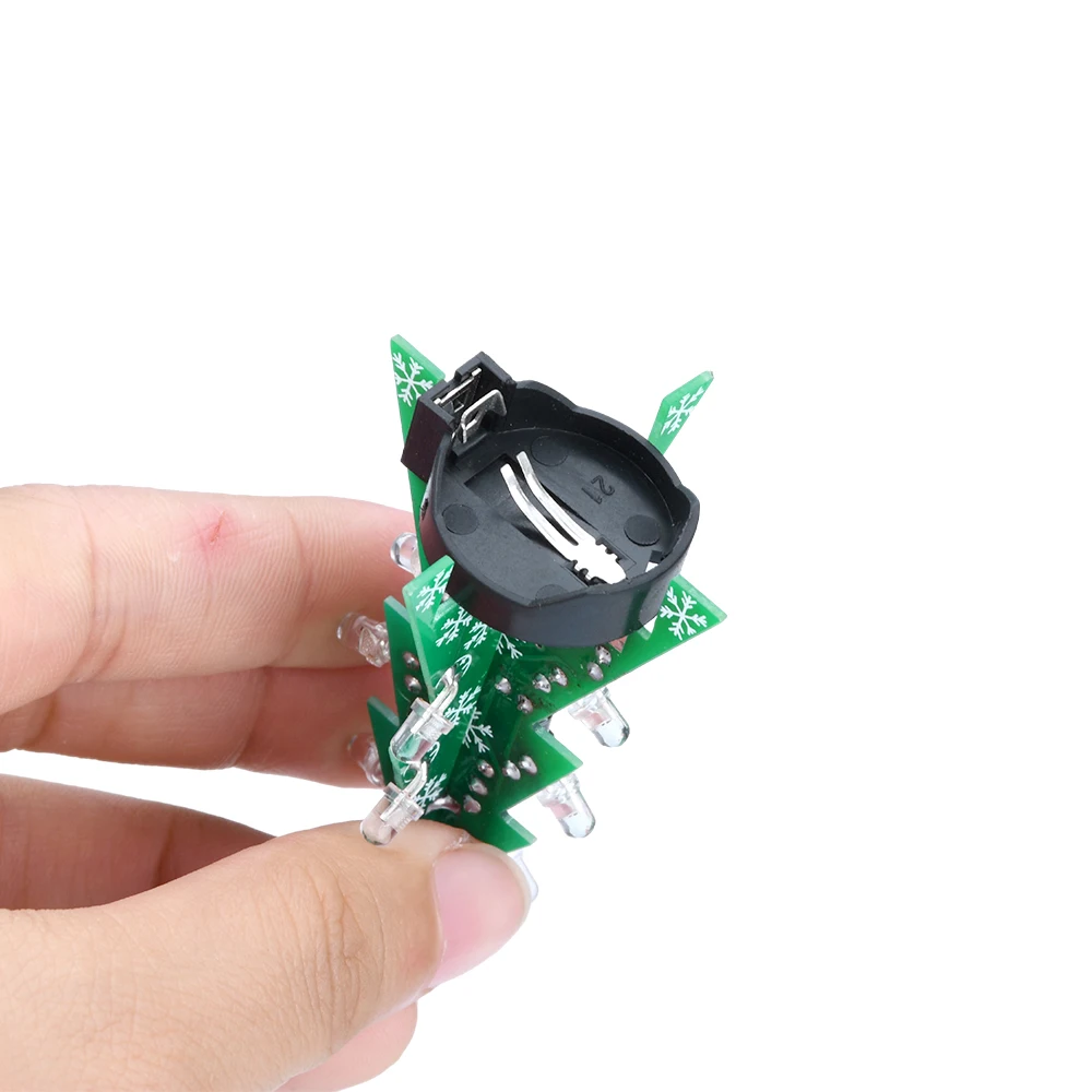 

Набор светодиодной рождественской елки для практики пайки своими руками — электронная научная сборка с печатной платой и мигающими светодиодными фонарями