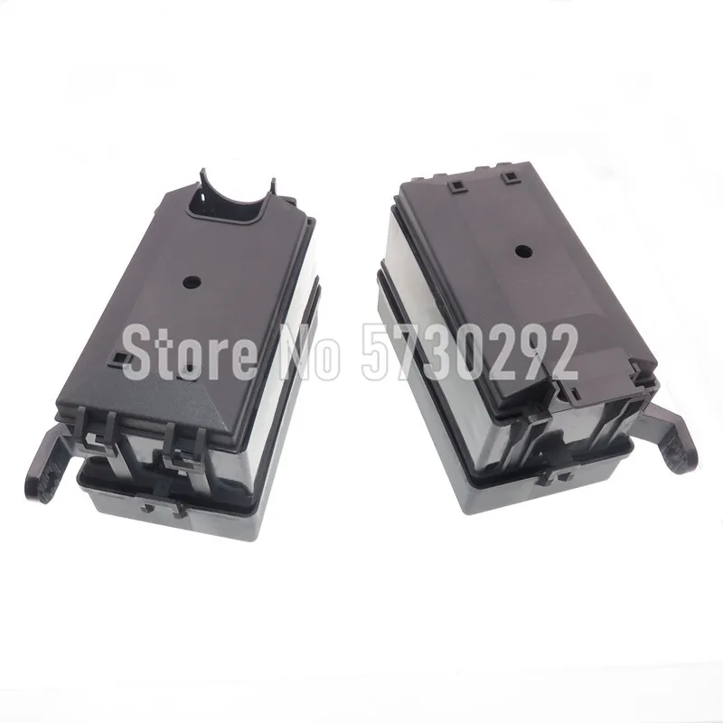 

12-Slot Relay Box 6 Relays 6 ATC/ATO Standard Fuses Holder Block With Pins Universal Car Auto Insurance