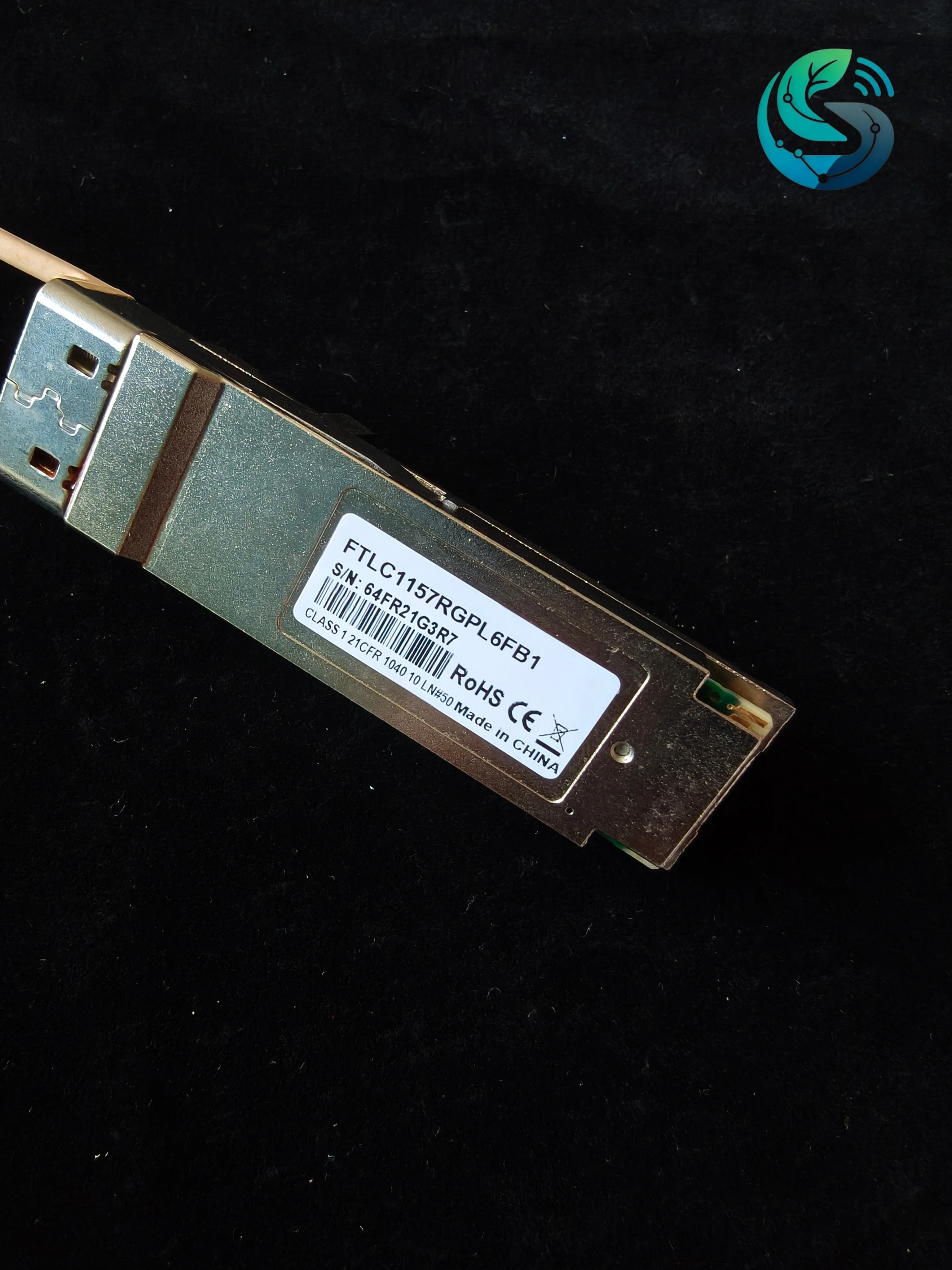 Finisar 100GB Fiber Optical Module 100G-CWDM4 FTLC1157RGPL6FB1 100G 500M CWDM4 15-65℃ Fiber Module