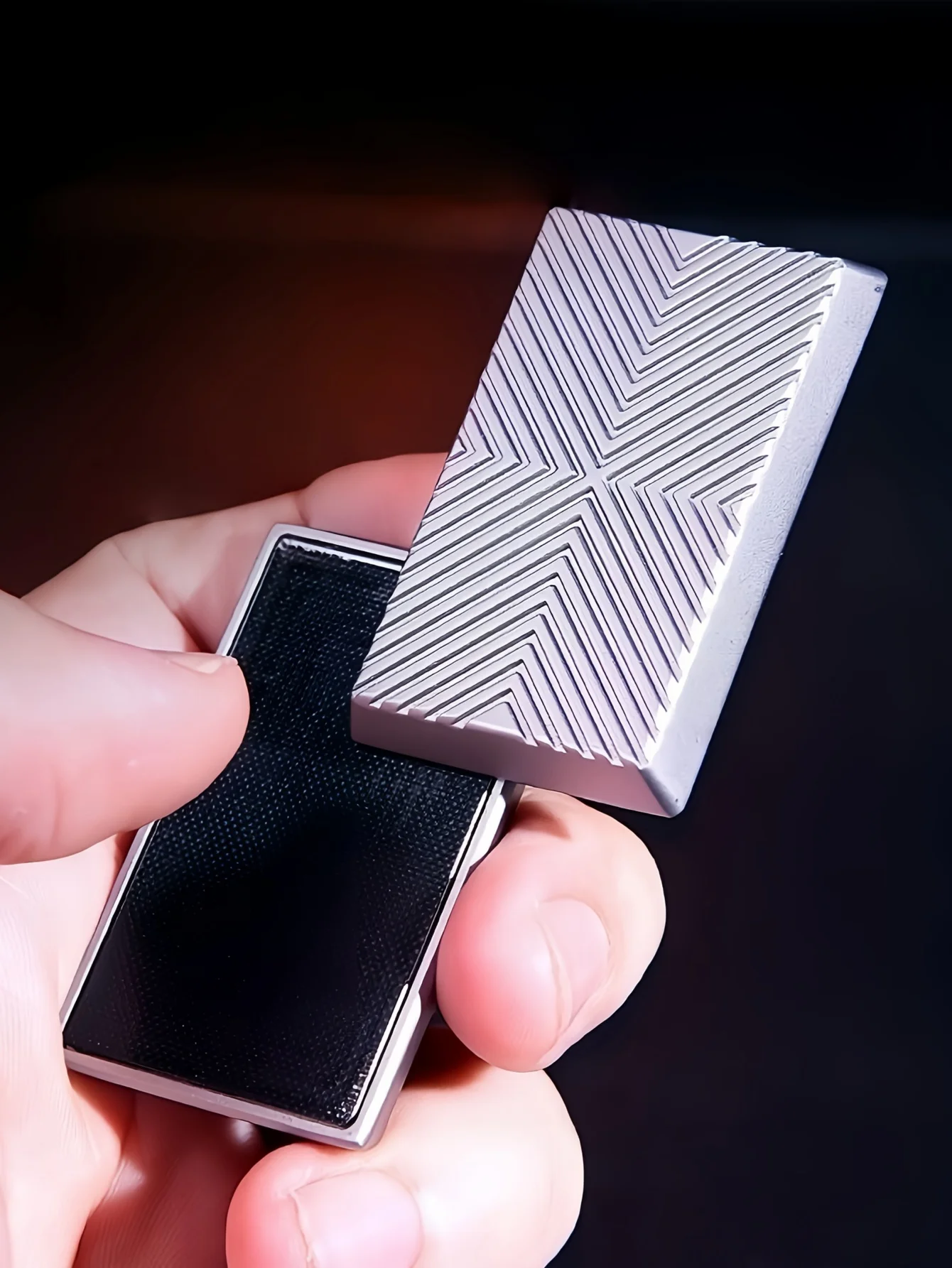 جيروسكوب رائع بأطراف الأصابع، تصميم سهم متعدد، إحساس منزلق لا نهائي لدفع البطاقات #1