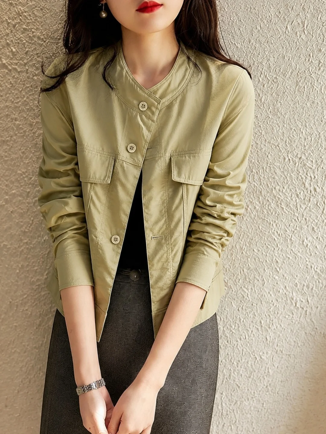 Elegant Single-Button Long-Sleeve Women's Jacket Commute Style Versatile Fashionable Top for Autumn New Arrival
