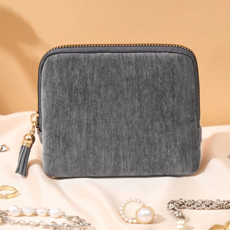 Thumbnail 3 - #40 Trending Pendant Bracelets Right Now