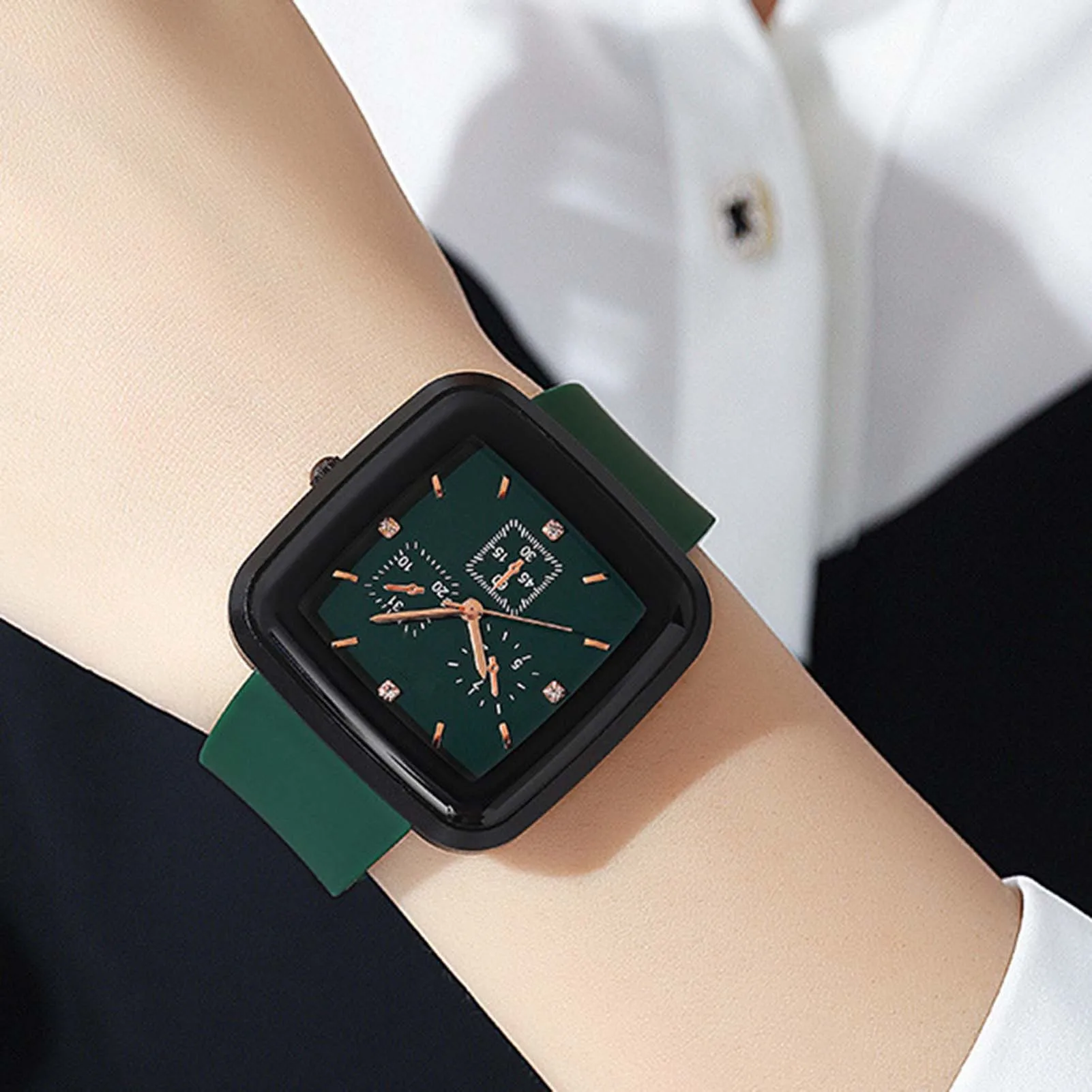 Women's Fashion Quartz Watch Minimalist Design Square Dial Silicone Quartz Wrist Watch Valentine's Day Gift for Girlfriend