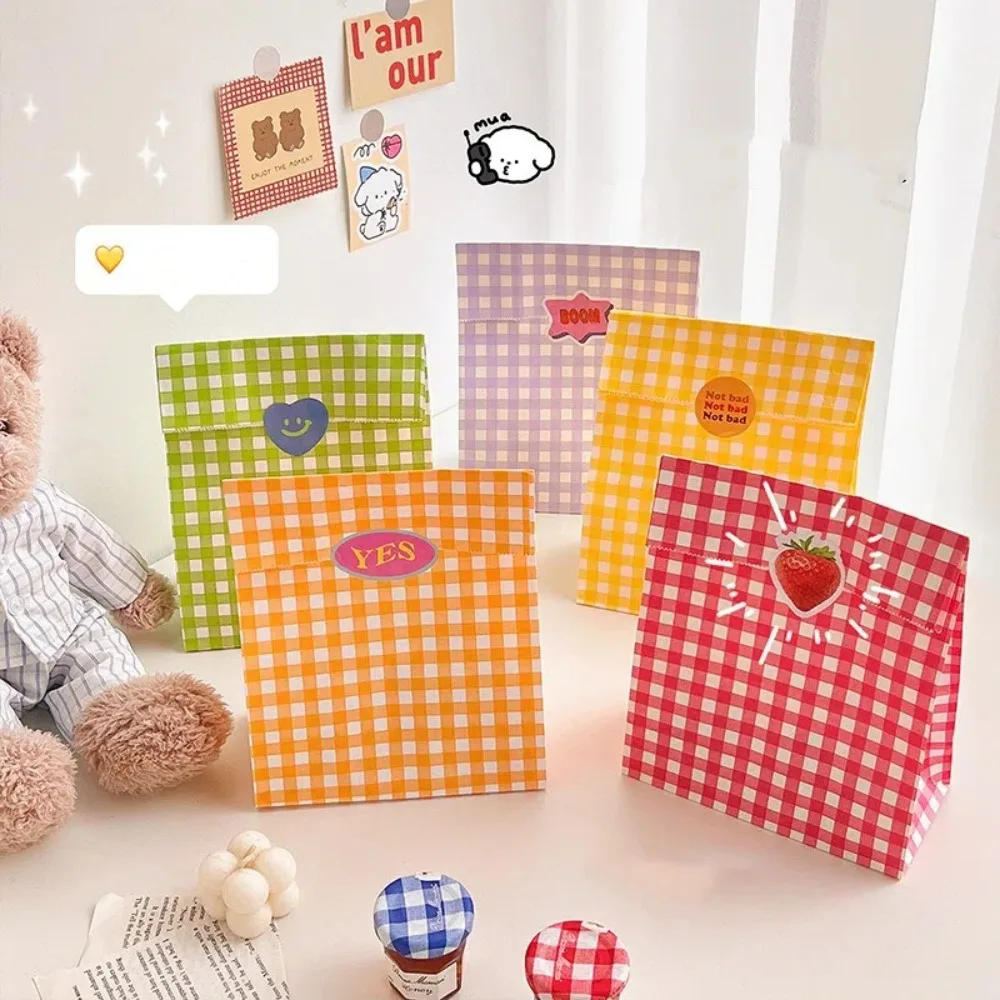 10PCS Colorful Checkered Gift Paper Bags Kraft Paper Thicken Gift Wrapping Bag Handbag Storage Candy Cookies Packaging Bag