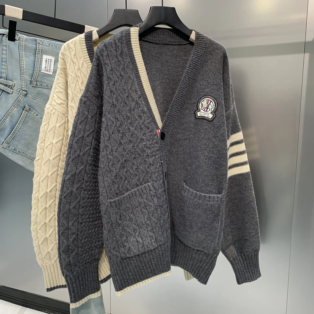 Versione di fascia alta Europeo Sle Dog Bae Maglione Capispalla V-Ne Lavorato a maglia Allentato Pigro Sle Cardigan aperto da donna