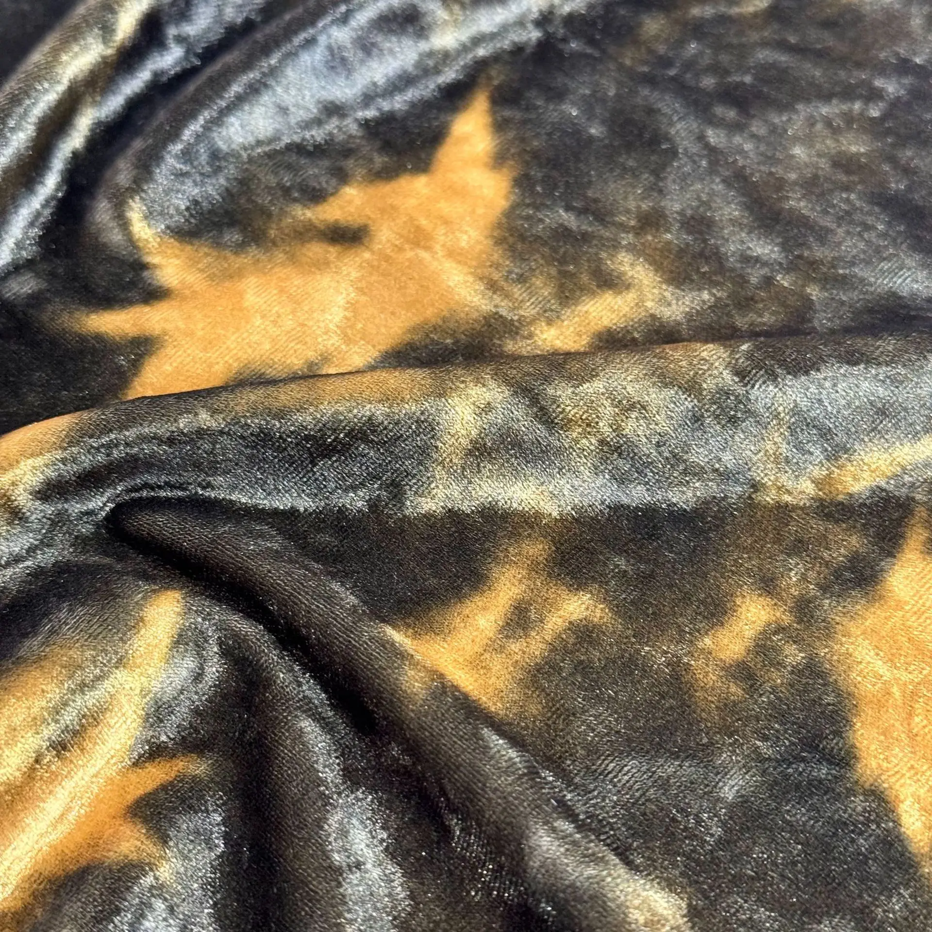 

Autumn and Winter Ombre Abstract Print Fabric Diamond Velvet Stretch Cloth Cheongsam Coat Women Dress Clothing Needlework