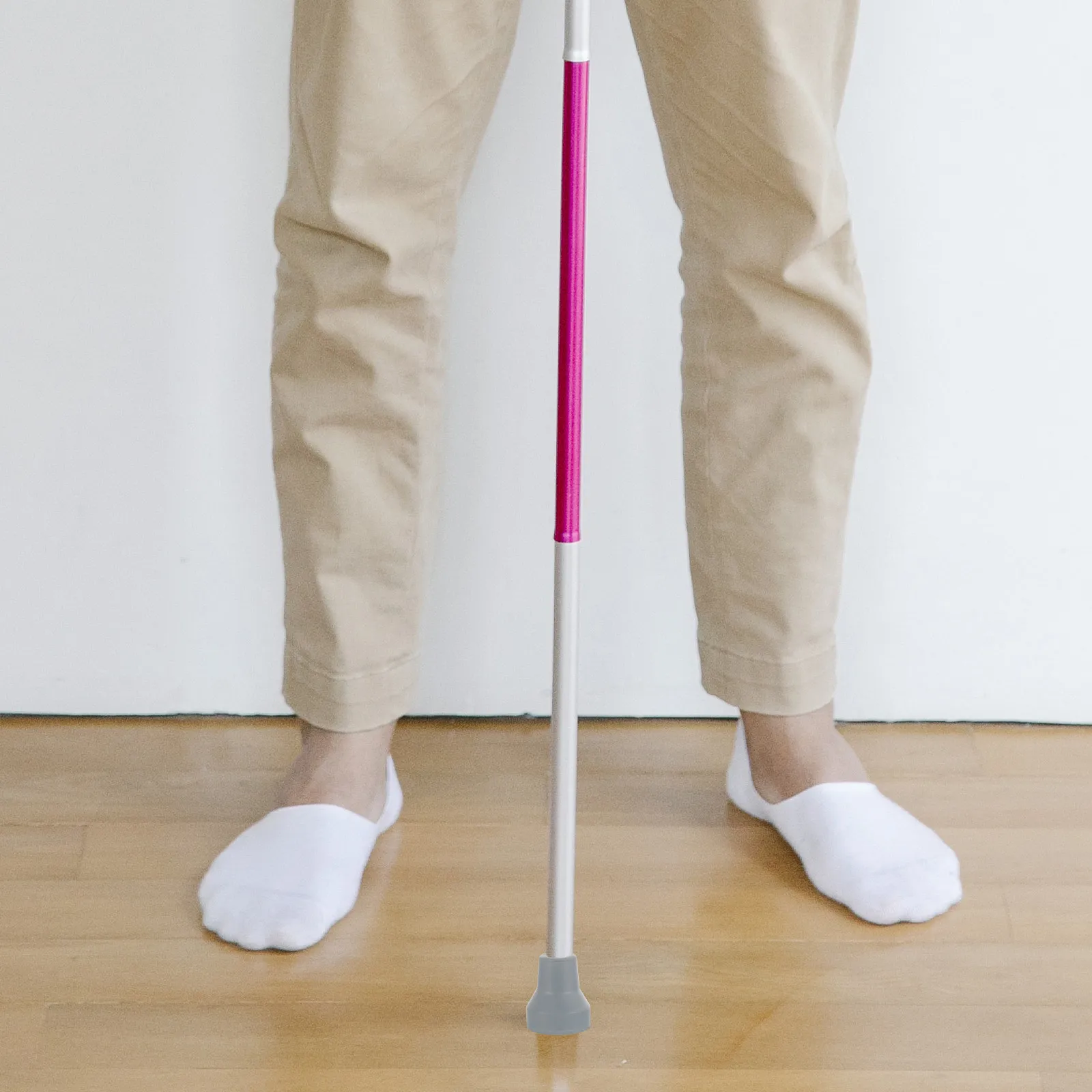 4Pcs Trekking Pole Foot Cover Robust Cane Tip Protectors Slip-Resistant Crutch Feet Sleeves for Hiking Canes Mobility