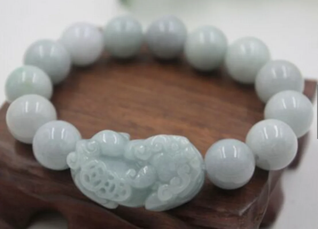 Certificate 100% Natural A Grade Jadeite Craved Good Luck Bead Pixiu Bracelet