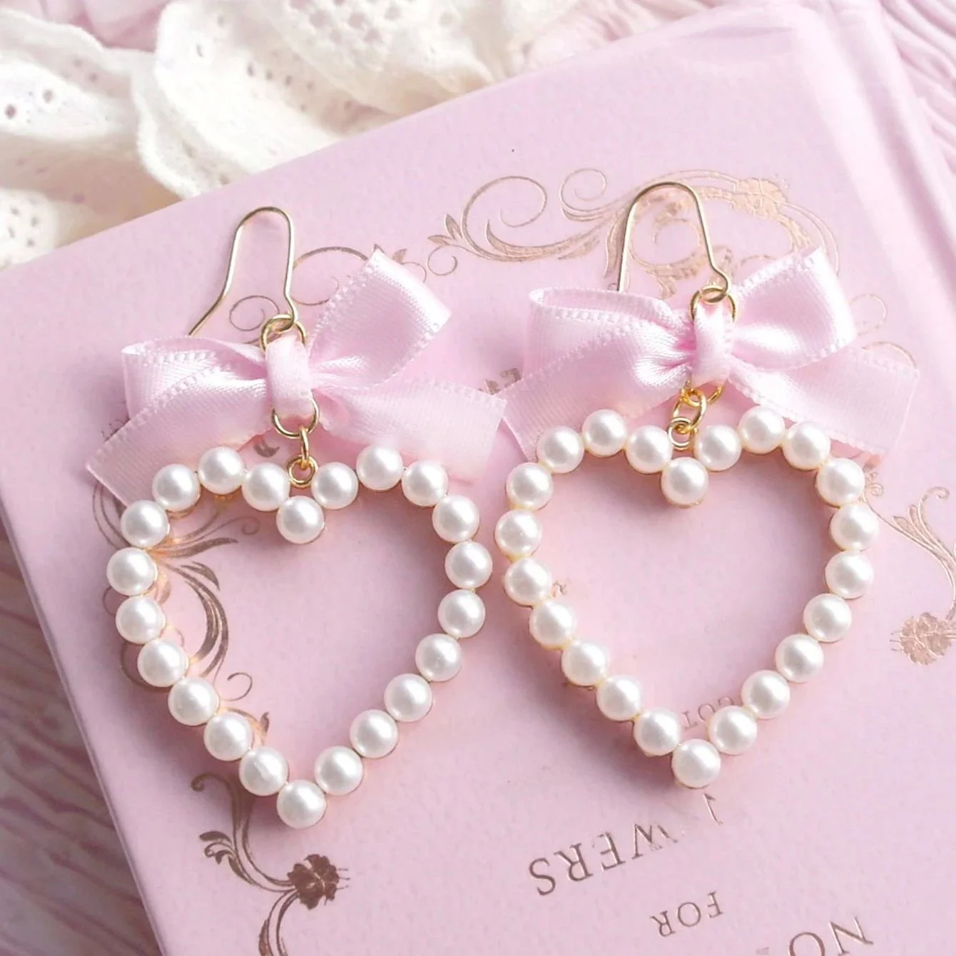 Doce legal rosa amor arco imitação de pérola brincos y2k sle festivo acoria para mulher primavera temporada item exclusivo