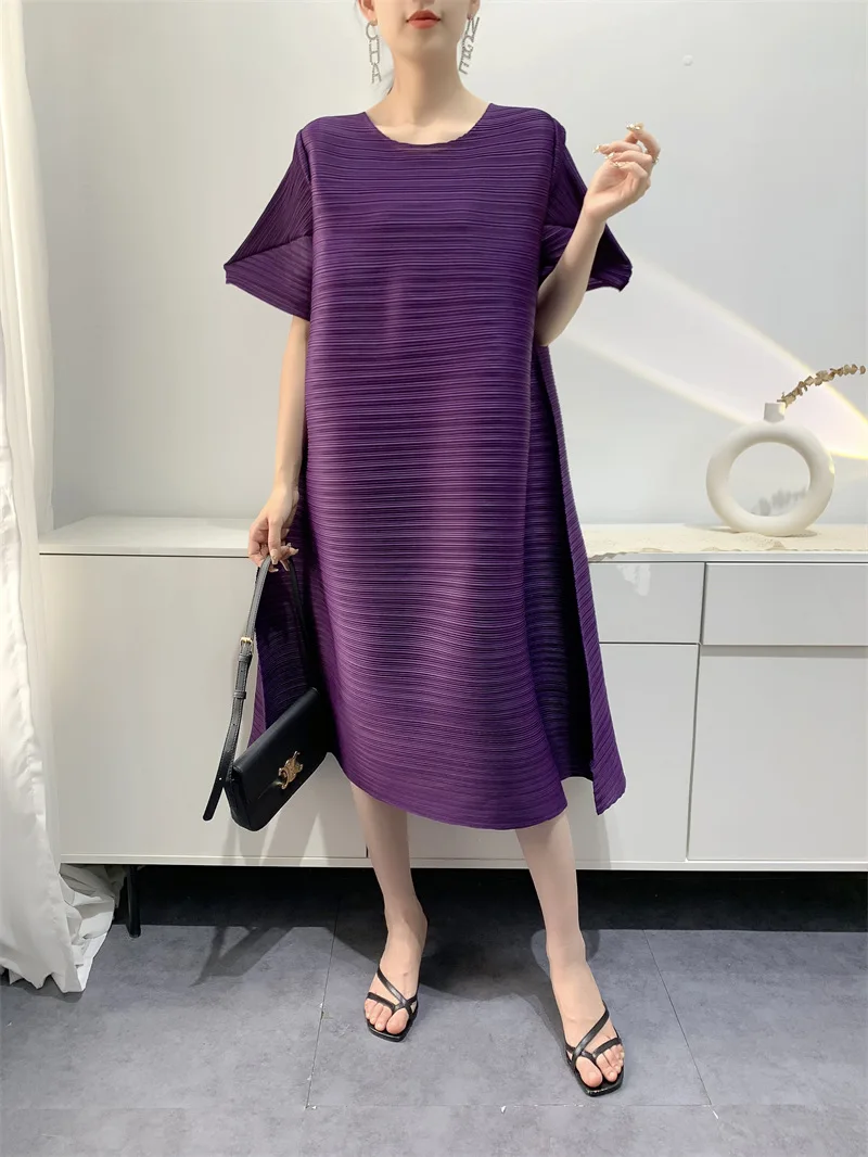 

Women dresses Miyake Pleated Fashion design LOOSE Large Size Solid O-Neck Garment horn sleeve A-LINE Knee-Length Dress Tide