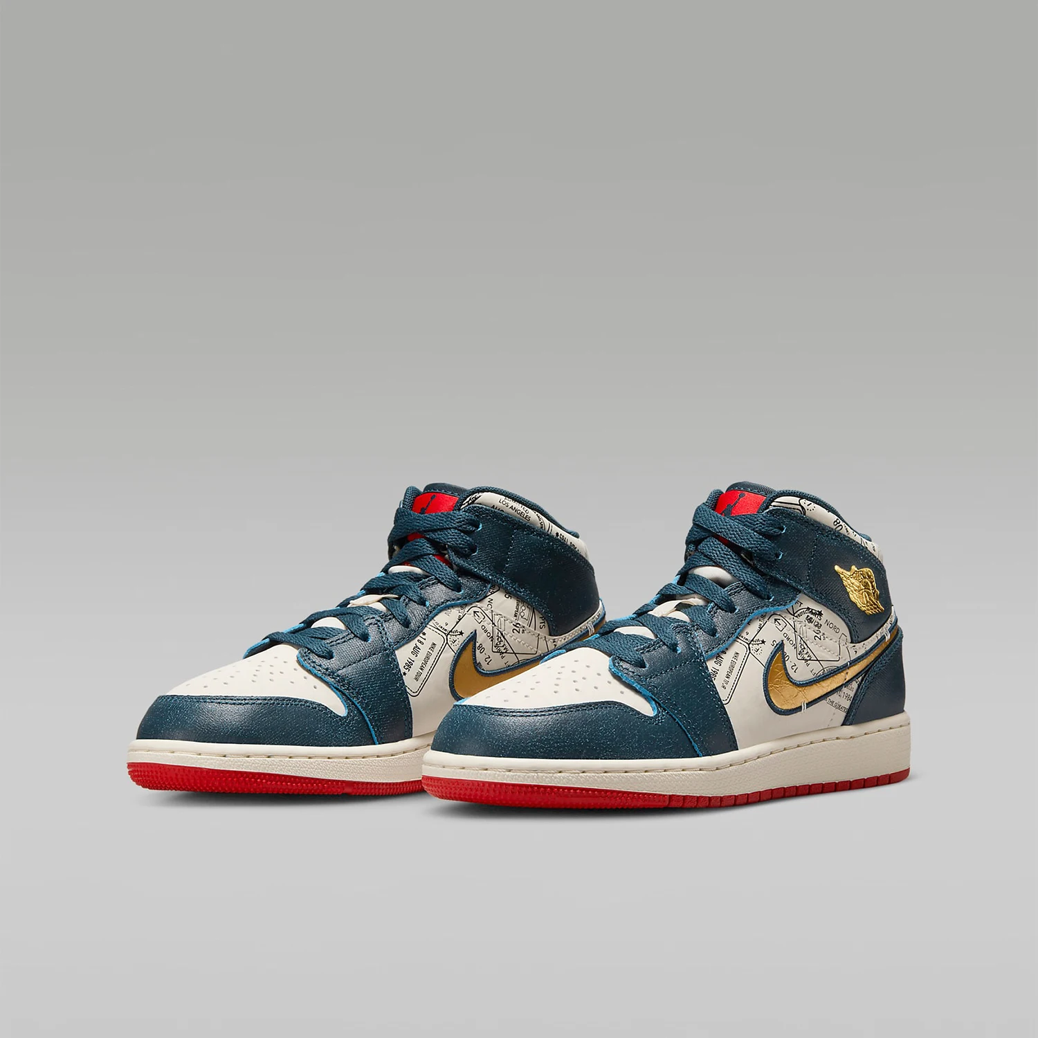 

Новые женские спортивные кроссовки Nike Air Jordan 1GS FN1353-400