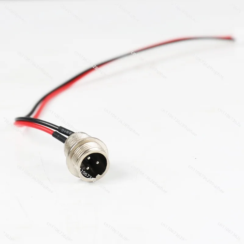 

Баланс автомобильного зарядного интерфейса, зарядное устройство, интерфейсный кабель с тремя отверстиями, розетка, универсальная кнопка, плата Bluetooth