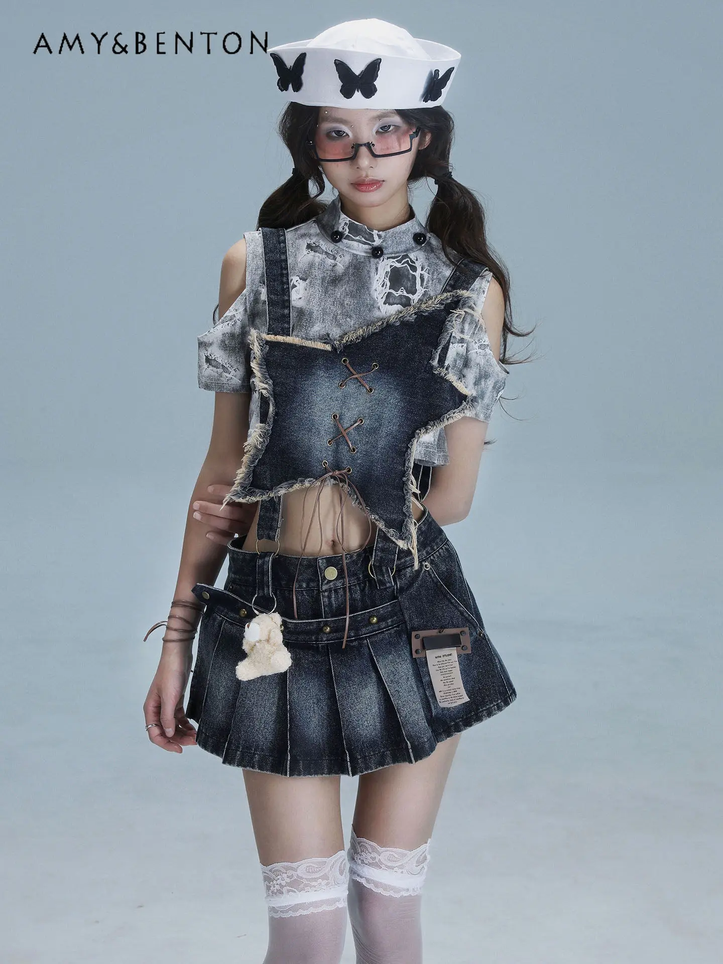 

2026 Summer New Y2k Street Style Blue Star Denim Short Detachable Strap Pleated Skirt with Bear Pendant for Women