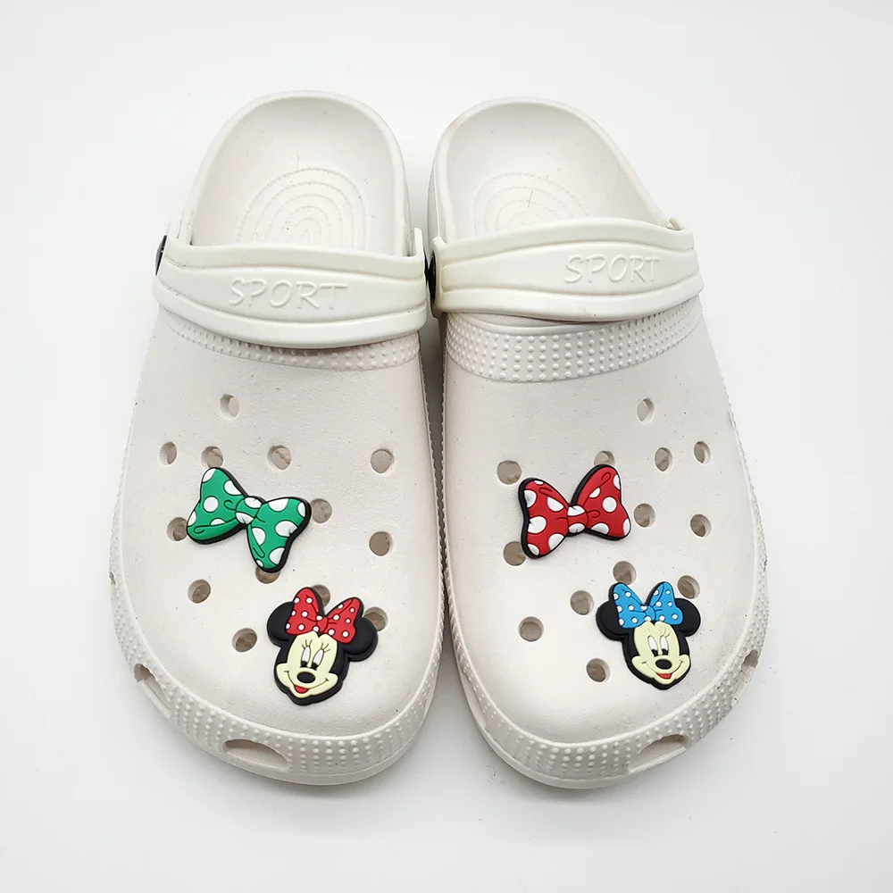 Cartoon Mickey Mouse Collection ciondoli per scarpe decorazioni per scarpe fai da te accessori decorazioni sandalo decorare per Crocs regalo per