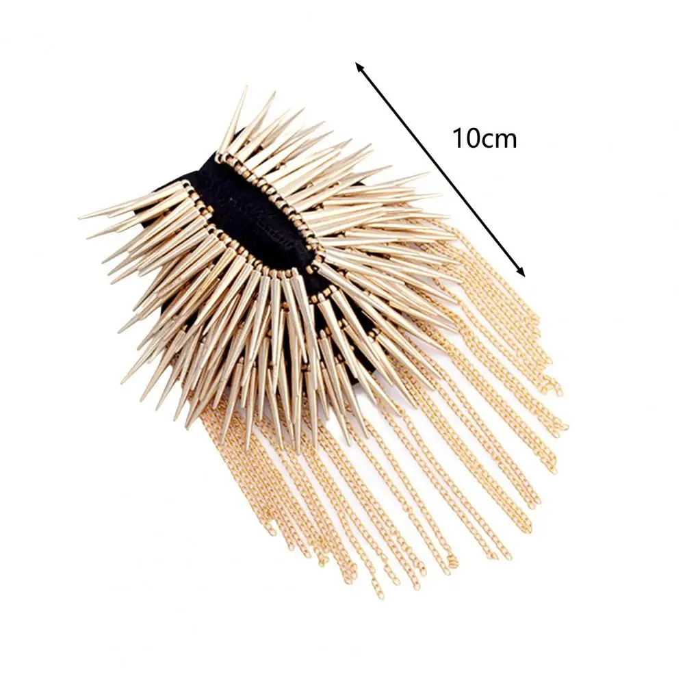 Shoulder Brooch for Women men Punk Rivet Chain Tassel Epaulette Fringe Blazer Rivet Chain Uniform Epaulette Clothing Accessories