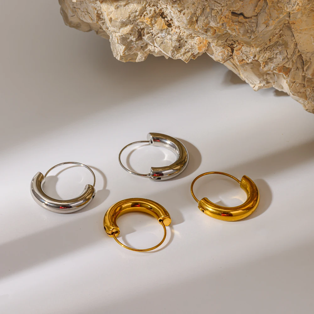 Glänzende Edelstahl-Creolen mit 18K PVD-Goldbeschichtung, Geometrischer Kreis, Modeschmuck für Frauen, Wasserdicht – Detail 1