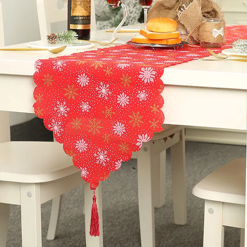 

Christmas Decoration Table Throw Tablecloth Santa Claus Christmas Tree Elk Xmas Wreath Table Runner Creative New Year Gift