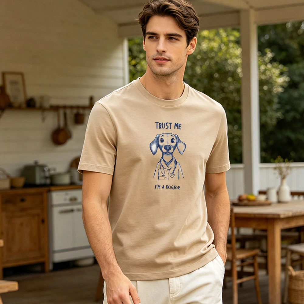Trust Me I'm A Dogtor Funny Dachshund T-Shirt Vet Tech Pun Tee Dog Lover Gift for Veterinarian Clothing Men Unisex Casual Tops