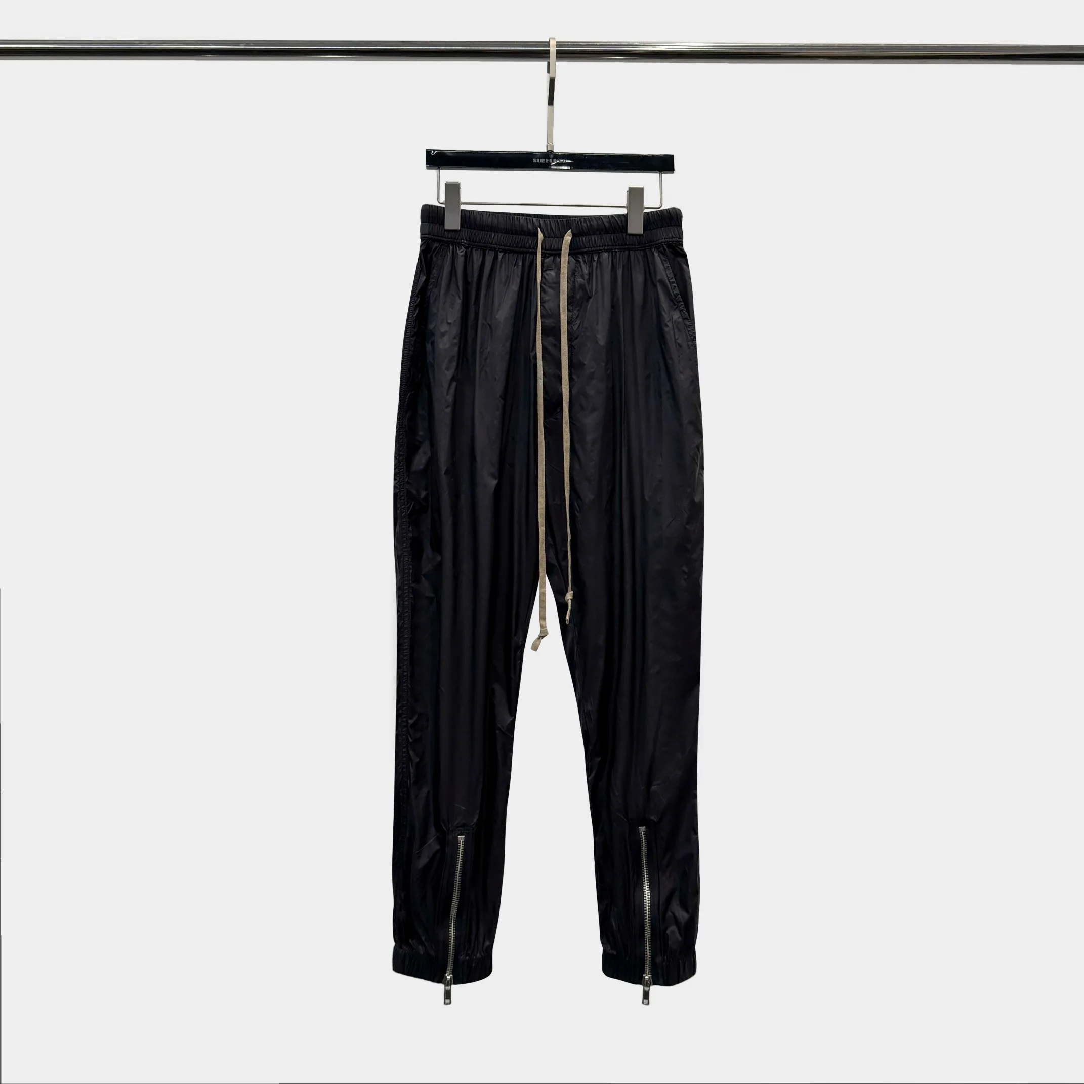 

Men‘s Oil wax Jeans Classic Denim Gothic Men Coated Casual Trousers High Street Solid Designer luxury Pants